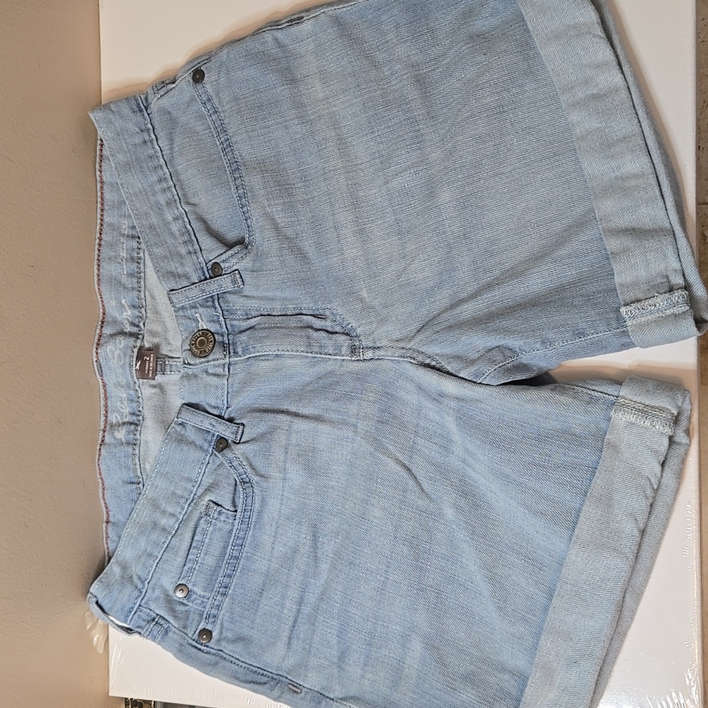 Eddie Bauer Blue Denim Jean Shorts 2 - Picture 2 of 8